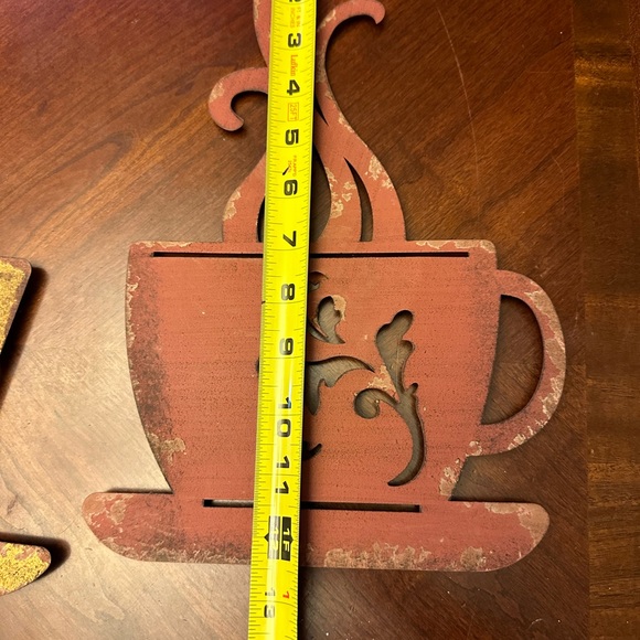 Set of 4 metal coffee mug decor. - Picture 5 of 12